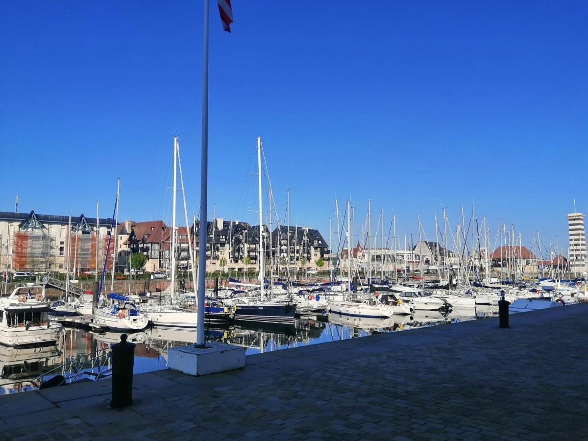 L'Escale A Deauville Bagian luar foto